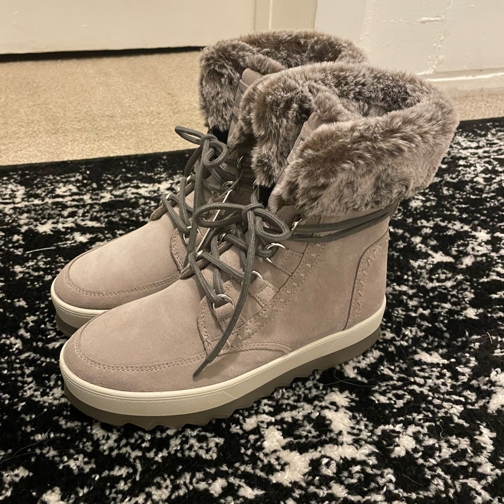 Women's Faux Fur Lined Snow Boots